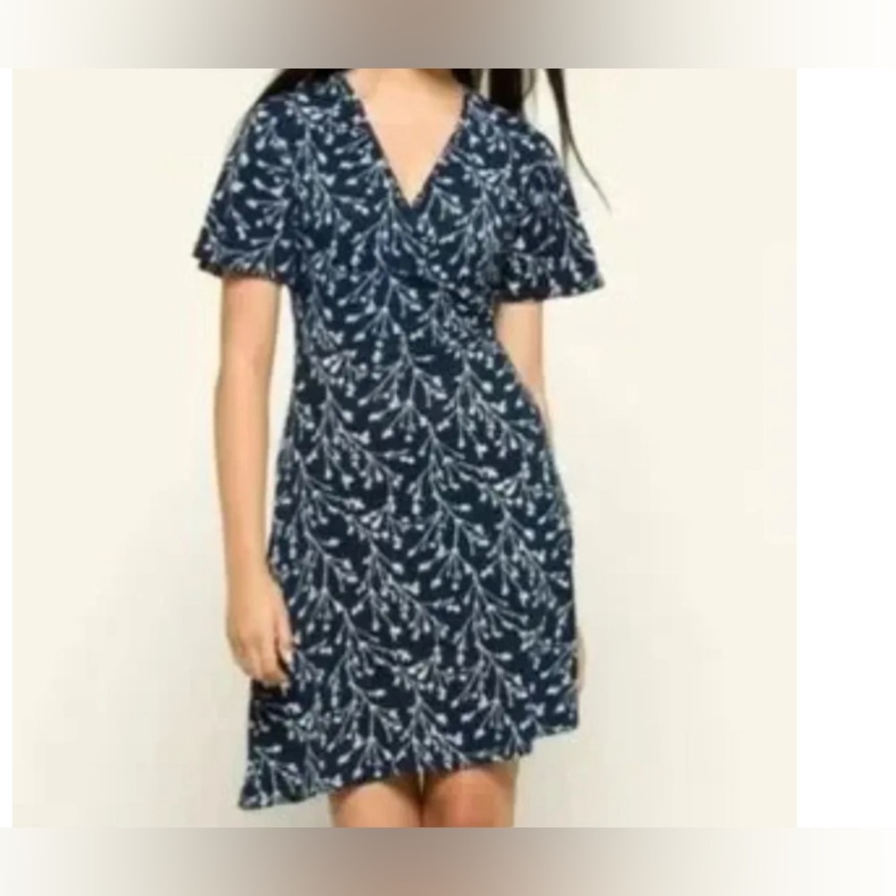 NWT Stitch fix- 41 Hawthorn brand navy blue and white floral dress
